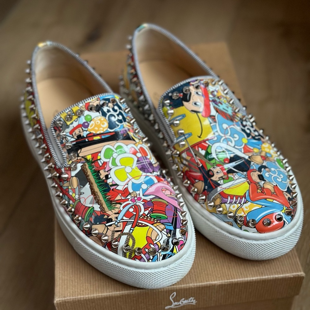 Louboutin Super Cute Graffiti Pik Boat Shoe